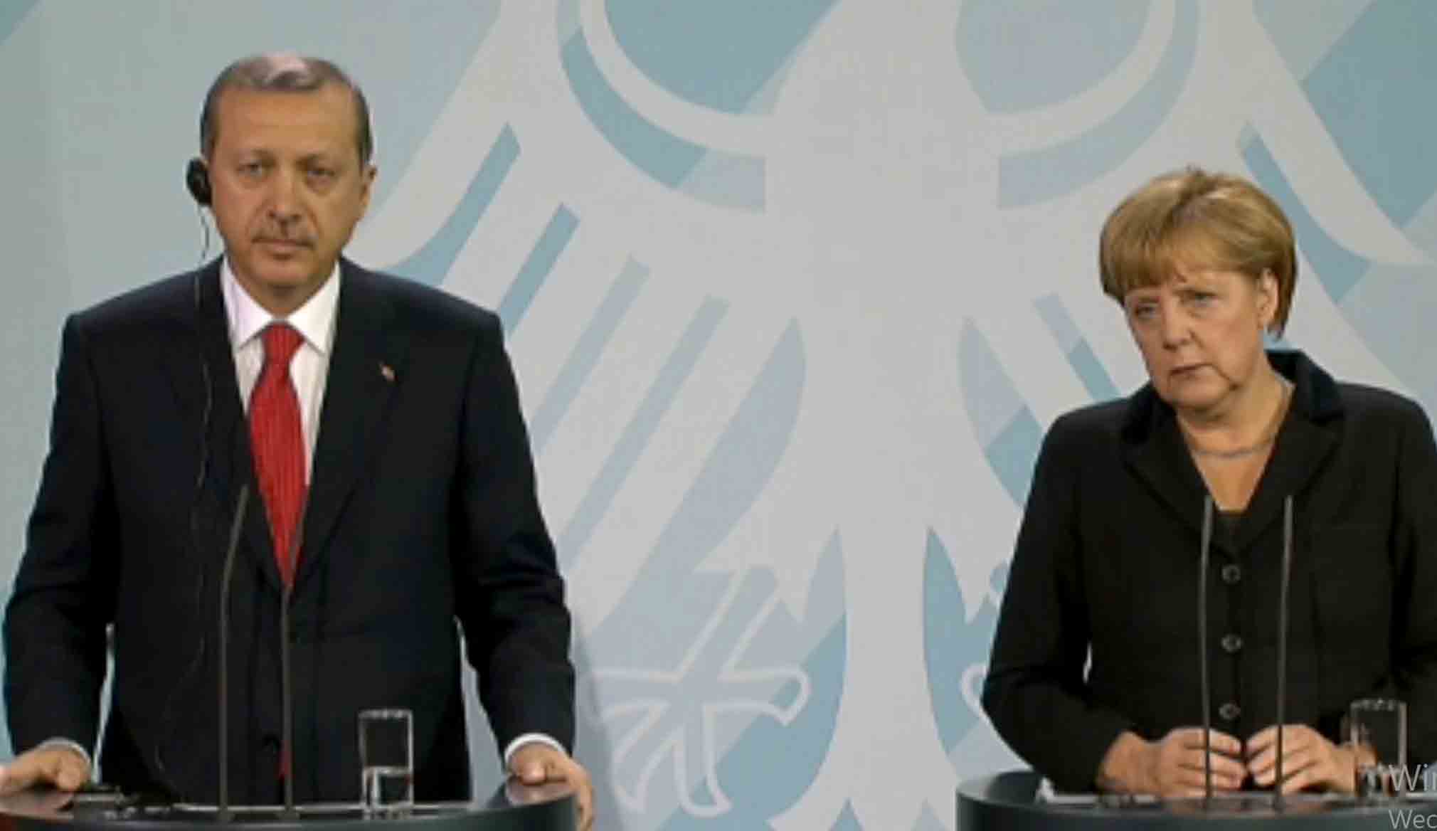 Bundeskanzlerin Merkel spricht mit dem türkischen Präsidenten, Recep Tayyip Erdoğan