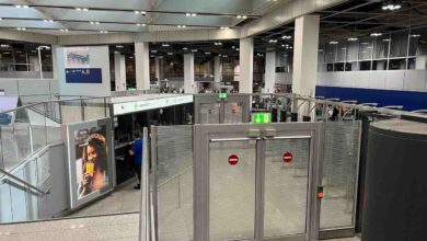 Bundespolizei am Flughafen Düsseldorf nimmt fünf Reisende fest und zieht knapp 5.000 Euro Geldstrafen ein