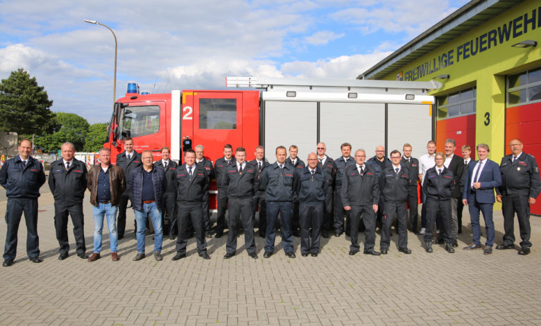 Moerser Feuerwehrleute erhalten Auszeichnung des Landes NRW