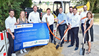 Glasfaser-Ausbau in Krefeld geht weiter voran – jetzt folgt Spatenstich auf Spatenstich Geförderter Breitbandausbau in Krefeld nimmt Formen an