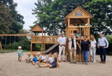 Neues Spielgerät auf dem Spielplatz Habichtsweg