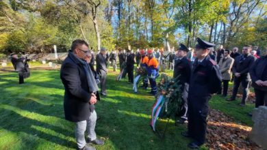 Gedenkfeier auf dem Soldatenfriedhof am Niersenberg