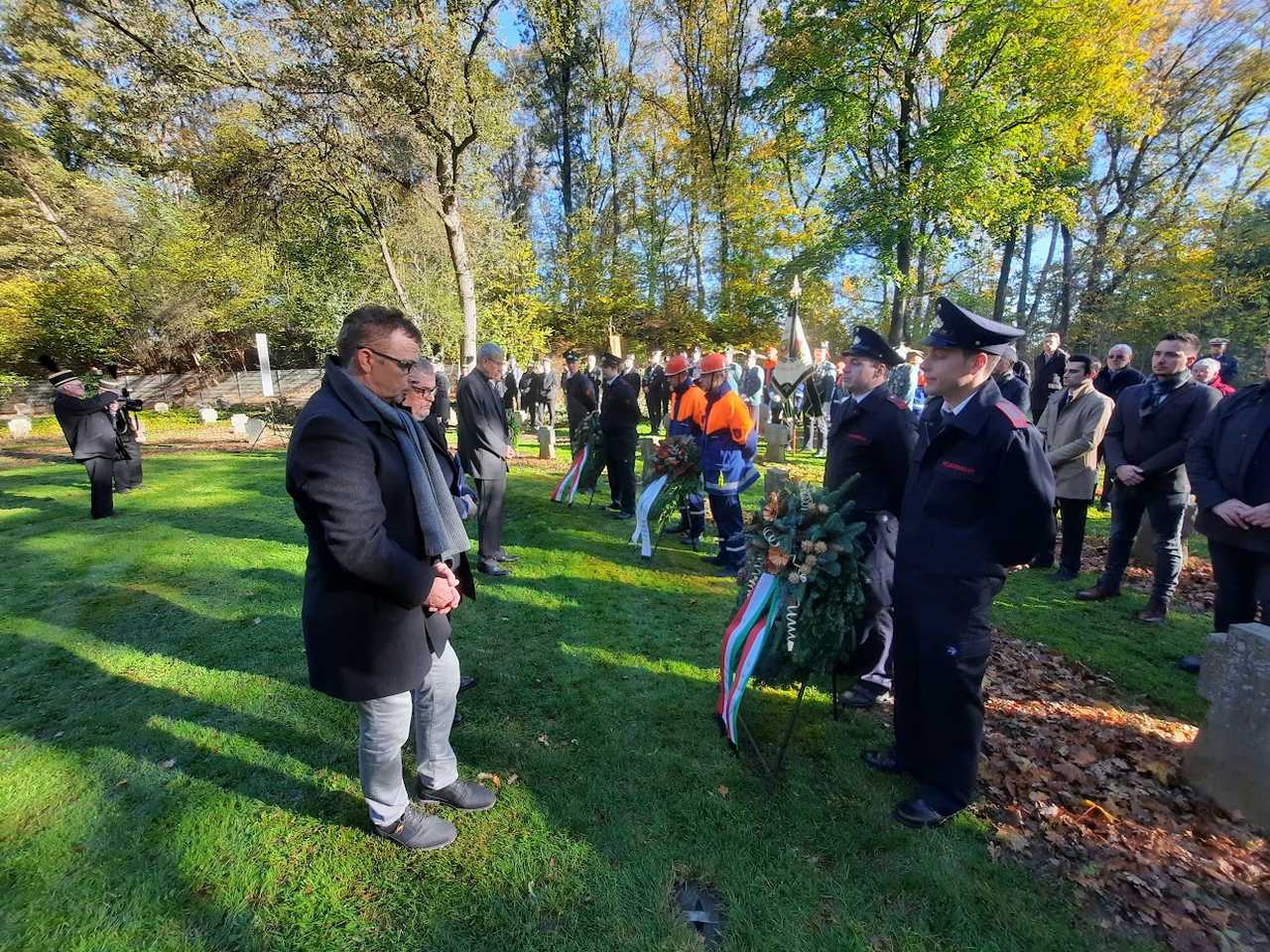 Gedenkfeier auf dem Soldatenfriedhof am Niersenberg