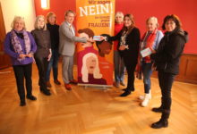 Bürgermeister Fleischhauer gibt den Startschuss für die ‚Orange Days‘