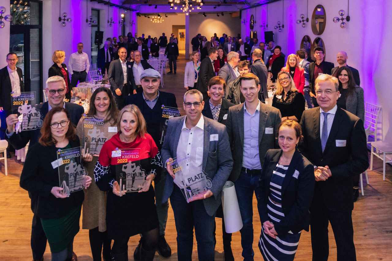 Die „Familienfreundlichsten Unternehmen in Krefeld 2022“ stehen fest und wurden im „Stahlhaus“ prämiert 