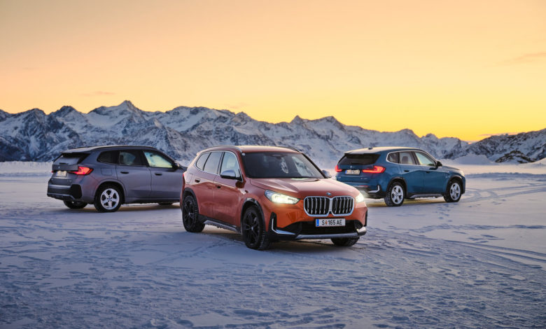 BMW xDrive in drei Varianten: Der neue BMW X1 und der neue BMW iX1 beim Wintertraining in Sölden