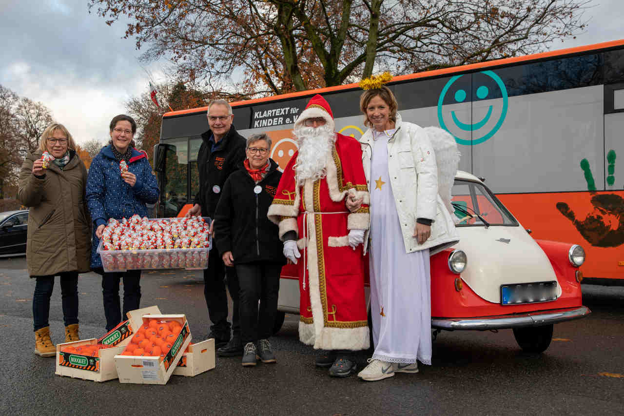 Kinder der mobilen Kindertafel freuten sich über Nikolausüberraschung