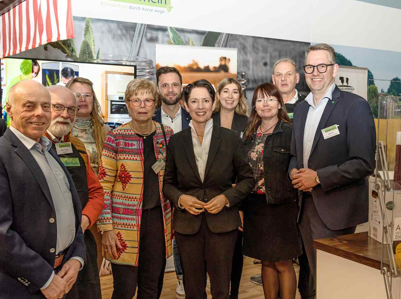 Landrat Ingo Brohl und NRW Landwirtschaftsministerin Silke Gorißen  besuchen Genussregion Niederrhein  auf der Internationalen Grünen Woche in Berlin