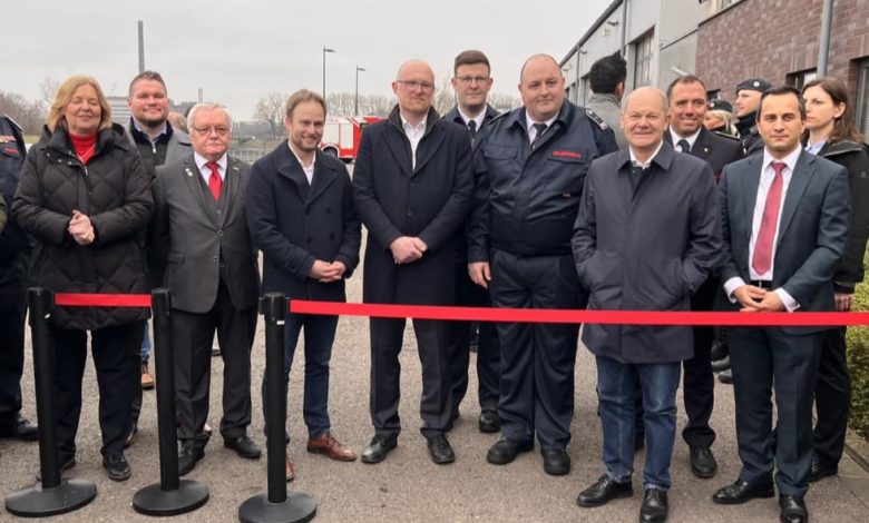 Bundeskanzler Olaf Scholz besucht die Duisburger Feuerwehr