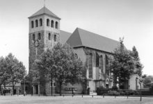 "Mit Ernst Gott dienen wollen". 99 Jahre Christen und Muslime in Duisburg-Bruckhausen (1904-2003)