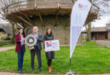 Jubiläumsauftakt an der Römer-Lippe-Route: Gemeinde Sonsbeck nimmt Kooperationsrad entgege