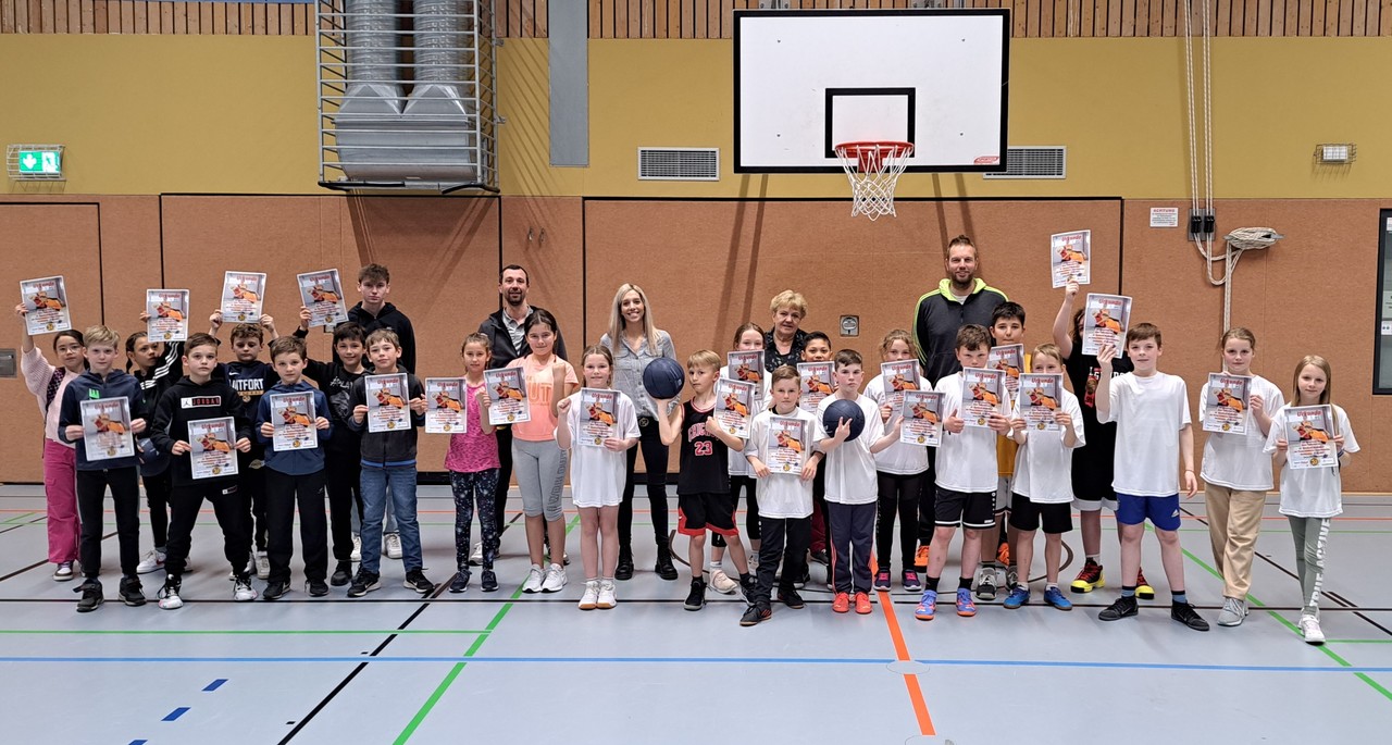 amp-Lintforter Grundschulen im Körbejagdfieber Erfolgreicher 23. Basketball-Spieletreff