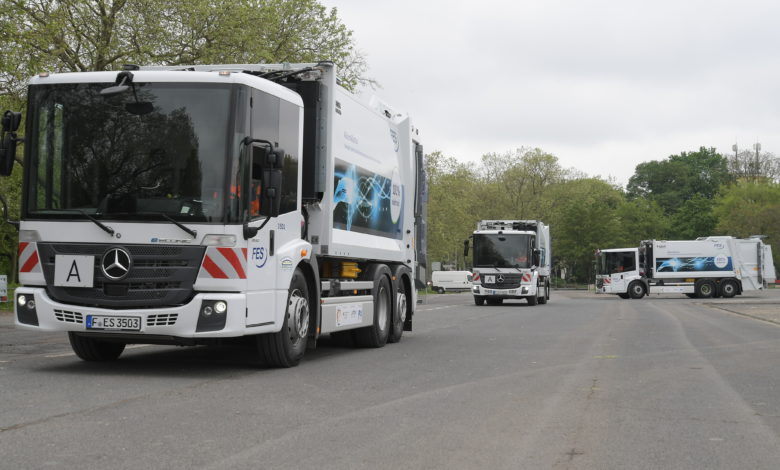 Mercedes-Benz Trucks übergibt erste batterieelektrische eEconic an die Frankfurter Entsorgungs- und Service GmbH