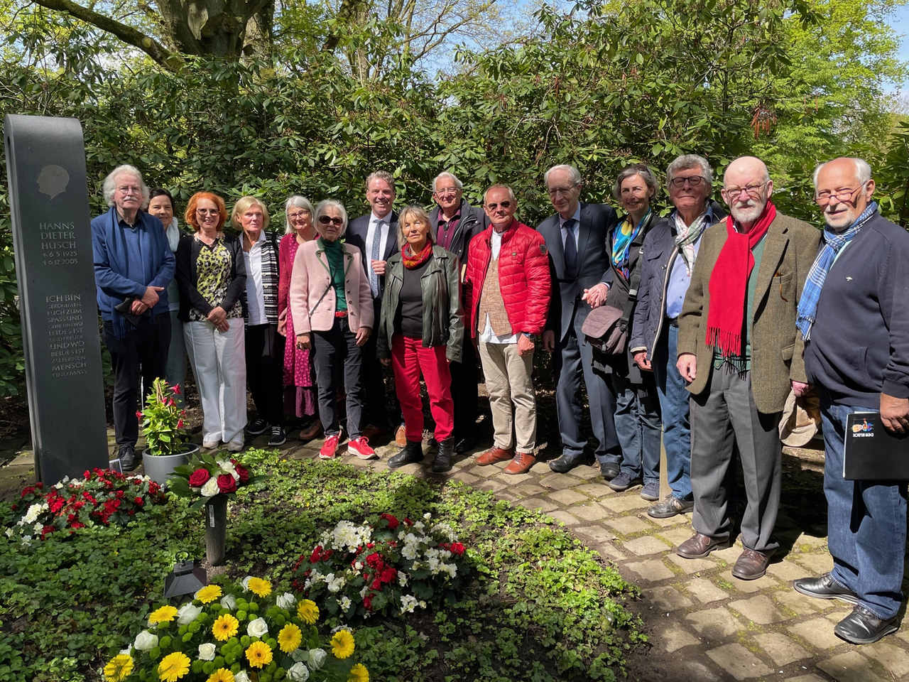 Hüsch-Freunde besuchten zum 98. Geburtstag Moers