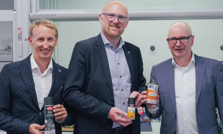 Oberbürgermeister Sören Link zu Gast bei Caramba –Marken-Relaunch für bekanntes Multi-Öl präsentiert