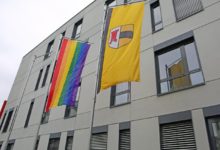 Stadt Moers zeigt Flagge für Vielfalt und Respekt