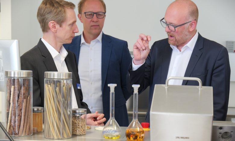 Tradition trifft Innovation: 100 Jahre in Duisburg –