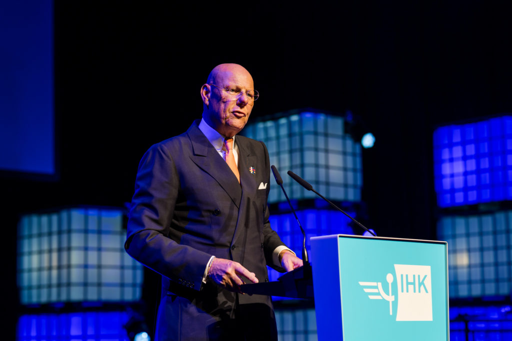 IHK-Präsident Werner Schaurte-Küppers eröffnete den Abend feierlich. Foto: Niederrheinische IHK/Jaqueline Wardeski