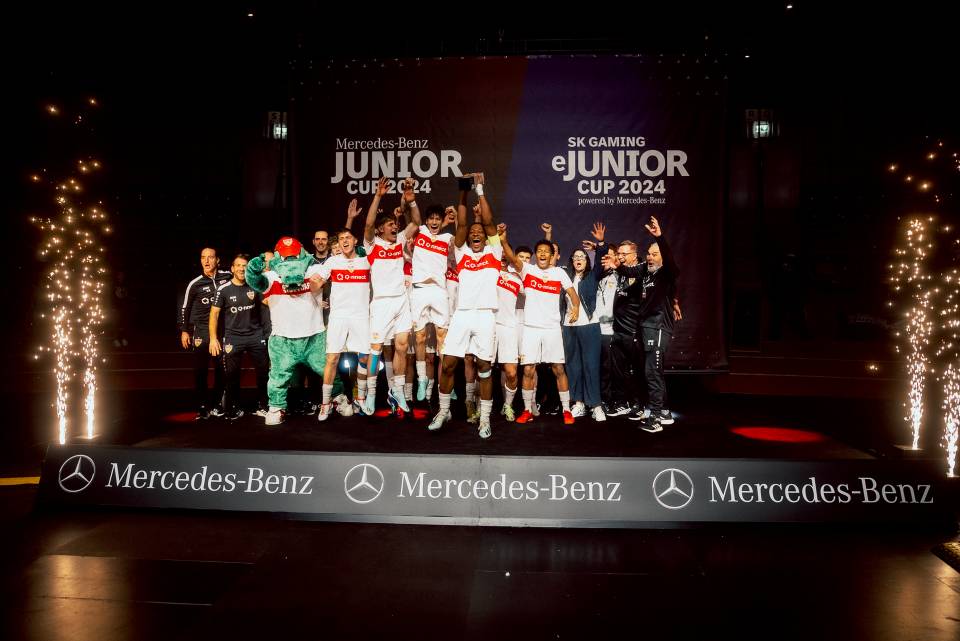 Sieger des Mercedes-Benz JuniorCup 2024: Rekordsieger VfB Stuttgart.