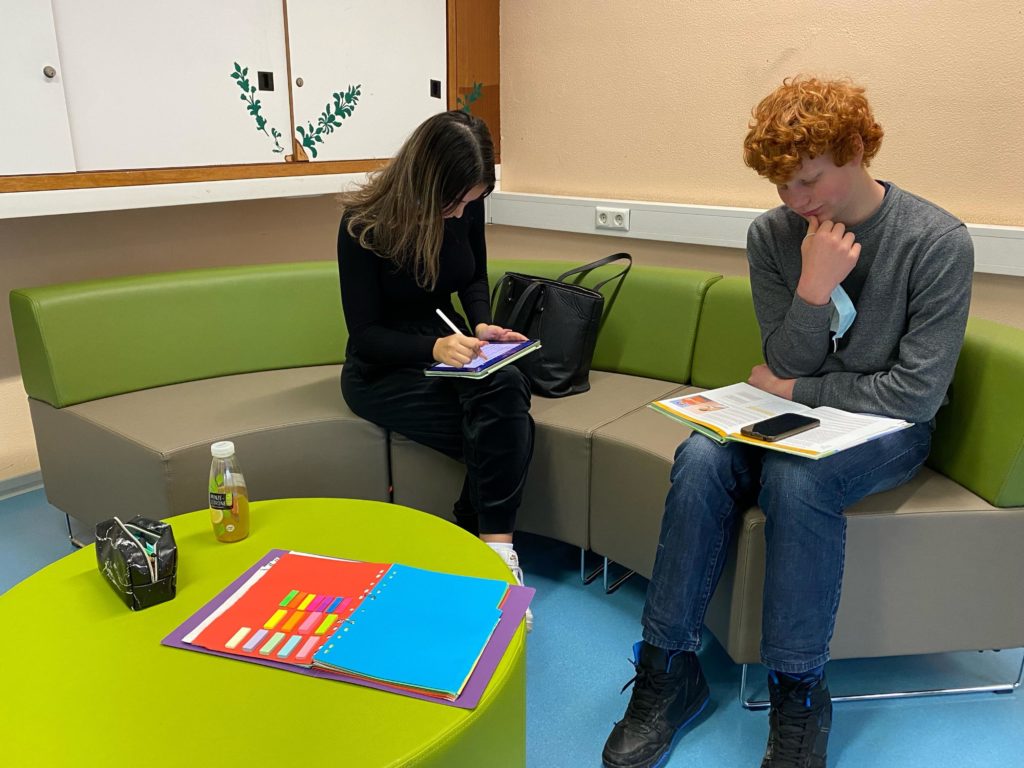 Elia Nelsen und Anisa Islamovic