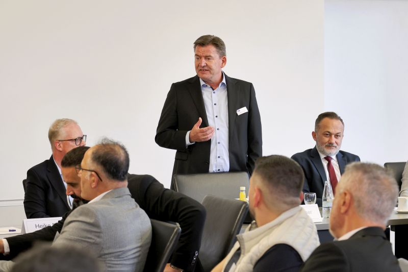 Im Austausch: Sicherheitsexperten aus Wirtschaft und Institutionen. Veranstaltungs-Foto: Niederrheinische IHK / Hendrik Grzebatzki